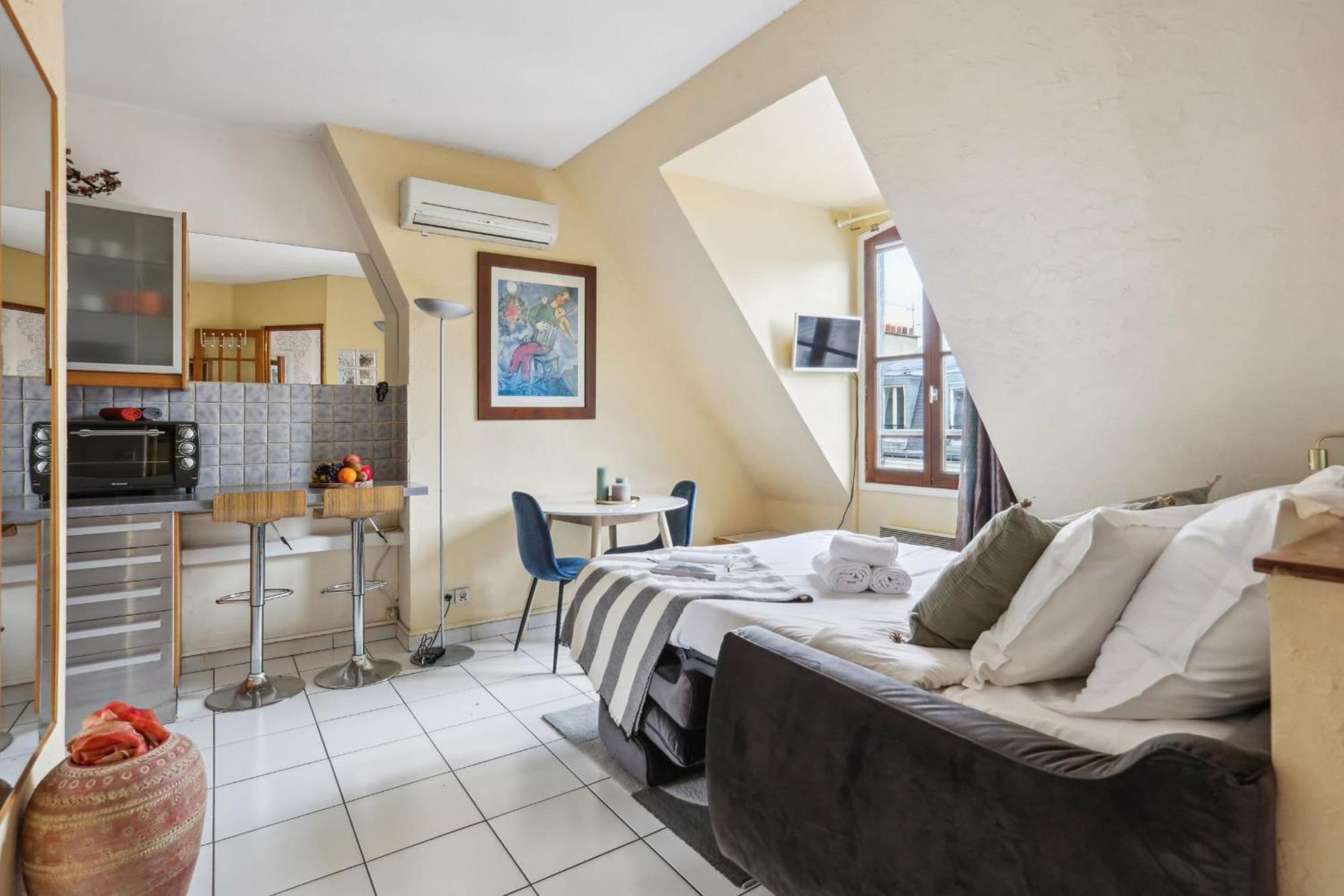 Eiffel Tower & Faubourg - 1Br - Cityapartmentstay Paris Luaran gambar